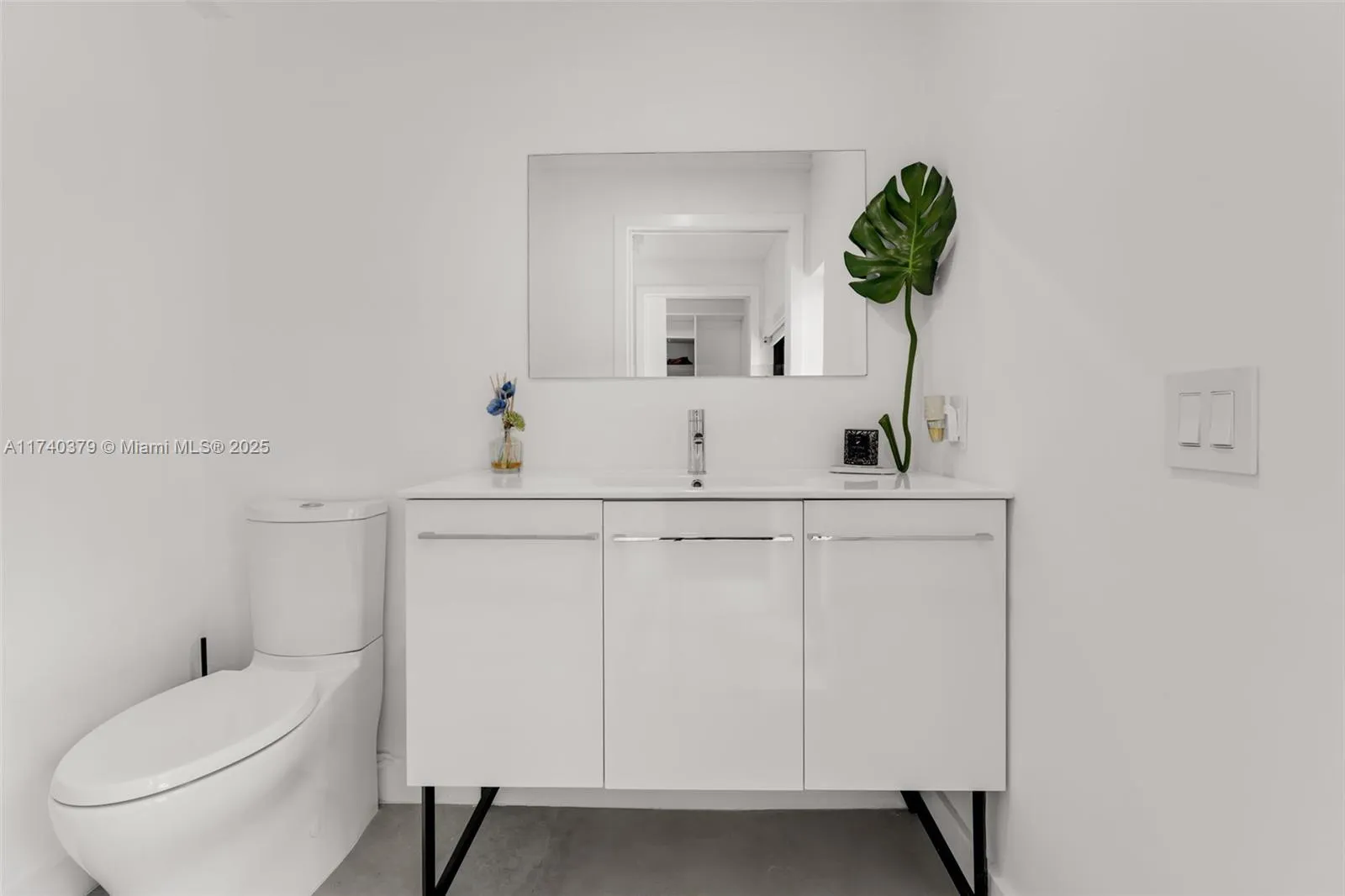 Coral Gables, Florida 33146, United States, 4 Bedrooms Bedrooms, ,5 BathroomsBathrooms,Residential,Active,8242