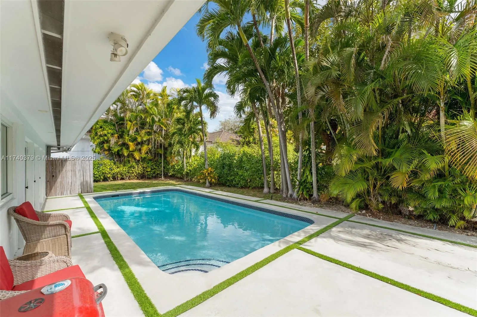 Coral Gables, Florida 33146, United States, 4 Bedrooms Bedrooms, ,5 BathroomsBathrooms,Residential,Active,8242