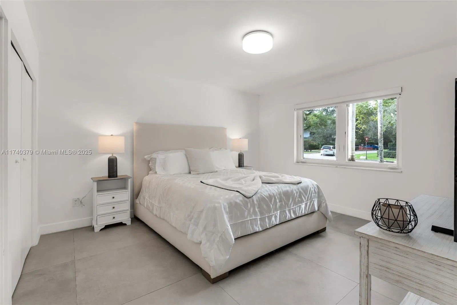 Coral Gables, Florida 33146, United States, 4 Bedrooms Bedrooms, ,5 BathroomsBathrooms,Residential,Active,8242