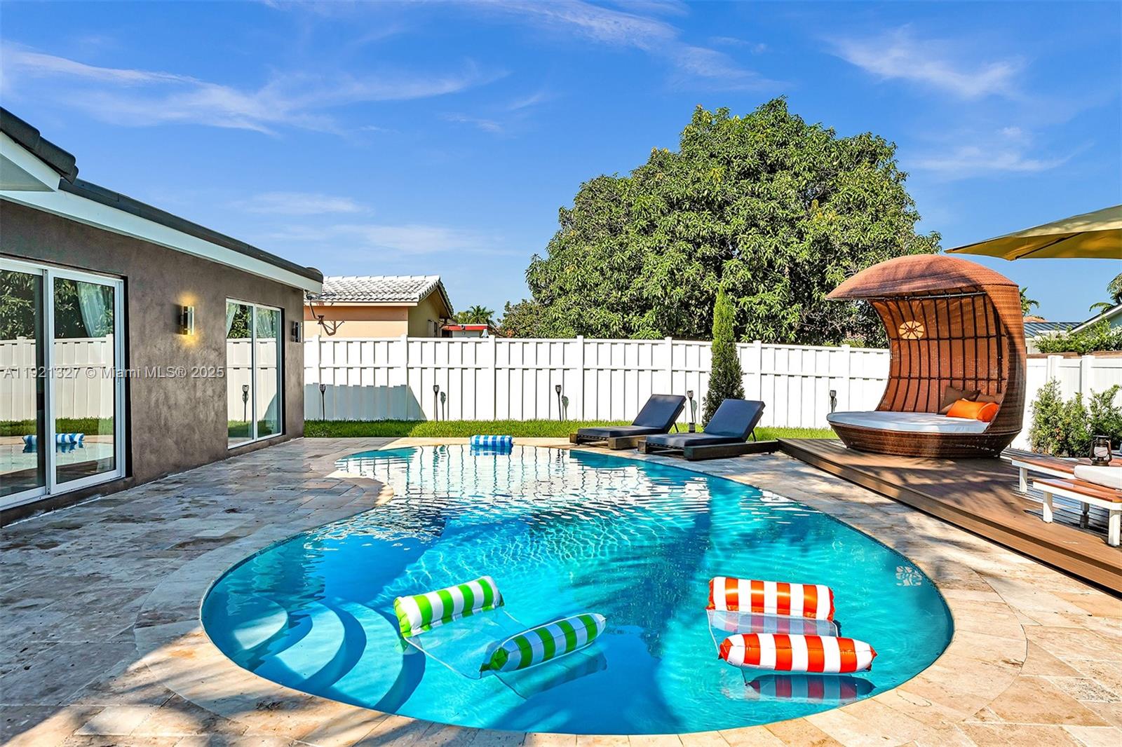 HOLLYWOOD HILLS AMEN PLAT - Residential