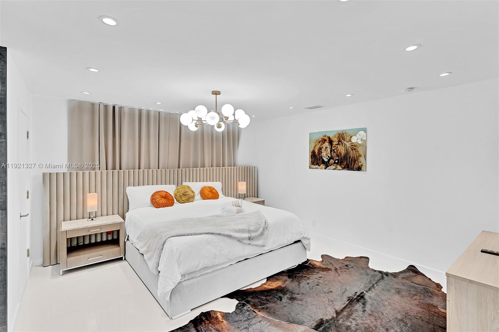 HOLLYWOOD HILLS AMEN PLAT - Residential