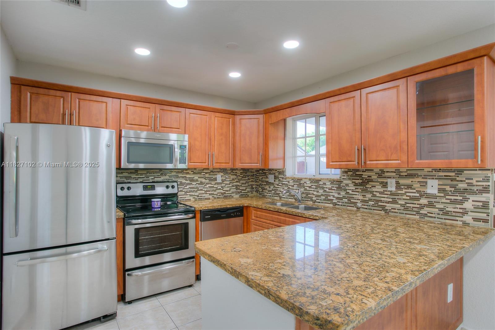 9332 NW 114th Ter 8