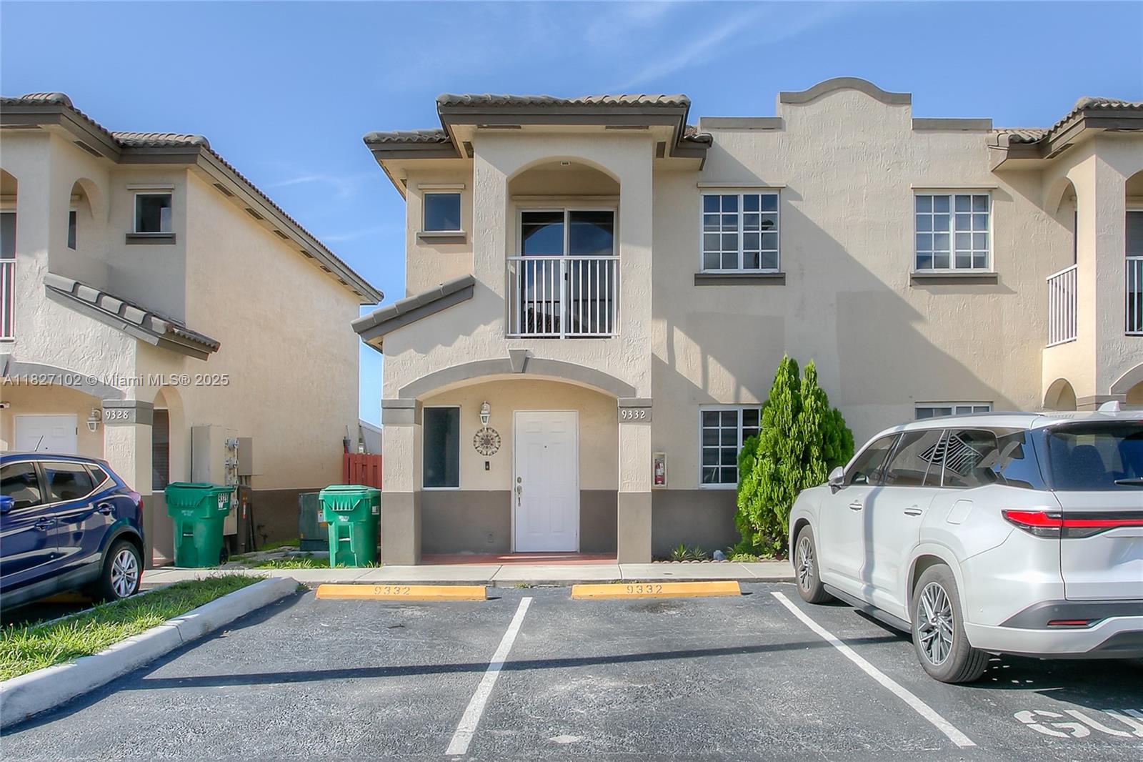 This charming and spacious townhouse offers 3 bedrooms and 2 updated bathrooms, perfectly located in a desirable Hialeah Gardens community. The home features a modern kitchen with updated finishes, as well as in-unit washer and dryer for added convenience. Enjoy the fully fenced backyard with a covered patio—ideal for entertaining—plus a storage shed for extra space. The property includes two assigned parking spaces and ample guest parking.
Don't miss out on this move-in ready gem—schedule your showing today!