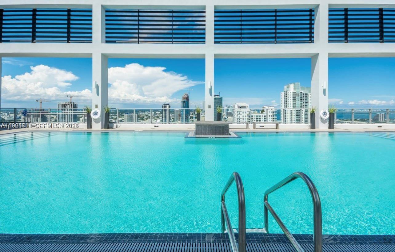 CENTRO CONDO - Residential Lease