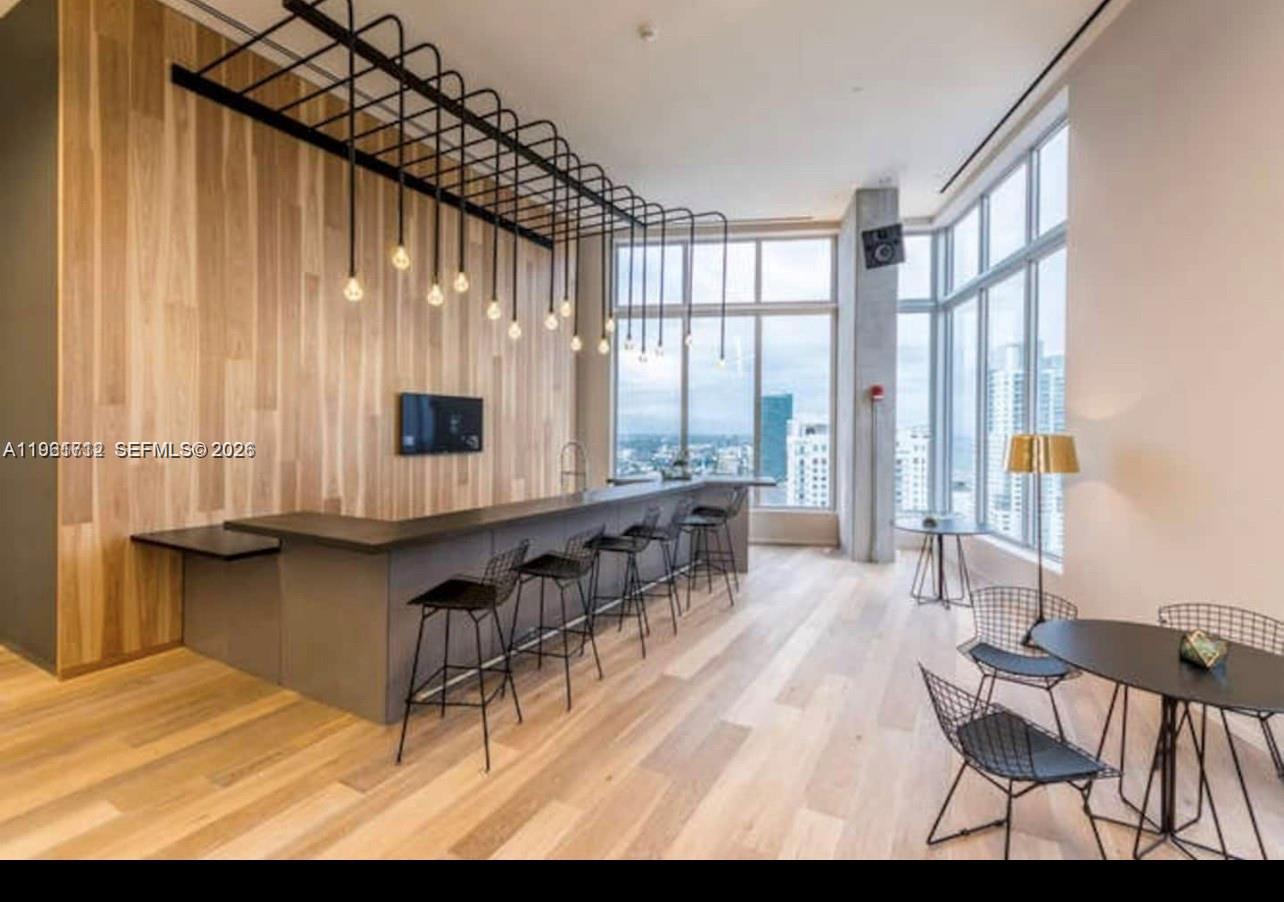 CENTRO CONDO - Residential Lease