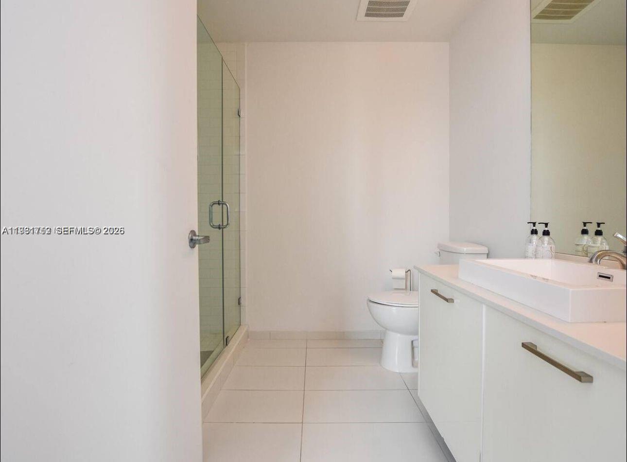 CENTRO CONDO - Residential Lease