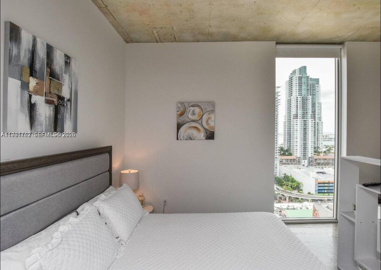 CENTRO CONDO - Residential Lease