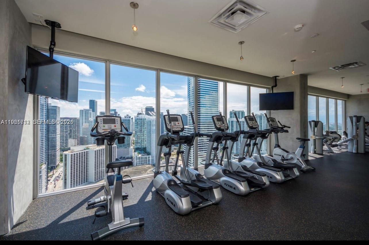 CENTRO CONDO - Residential Lease