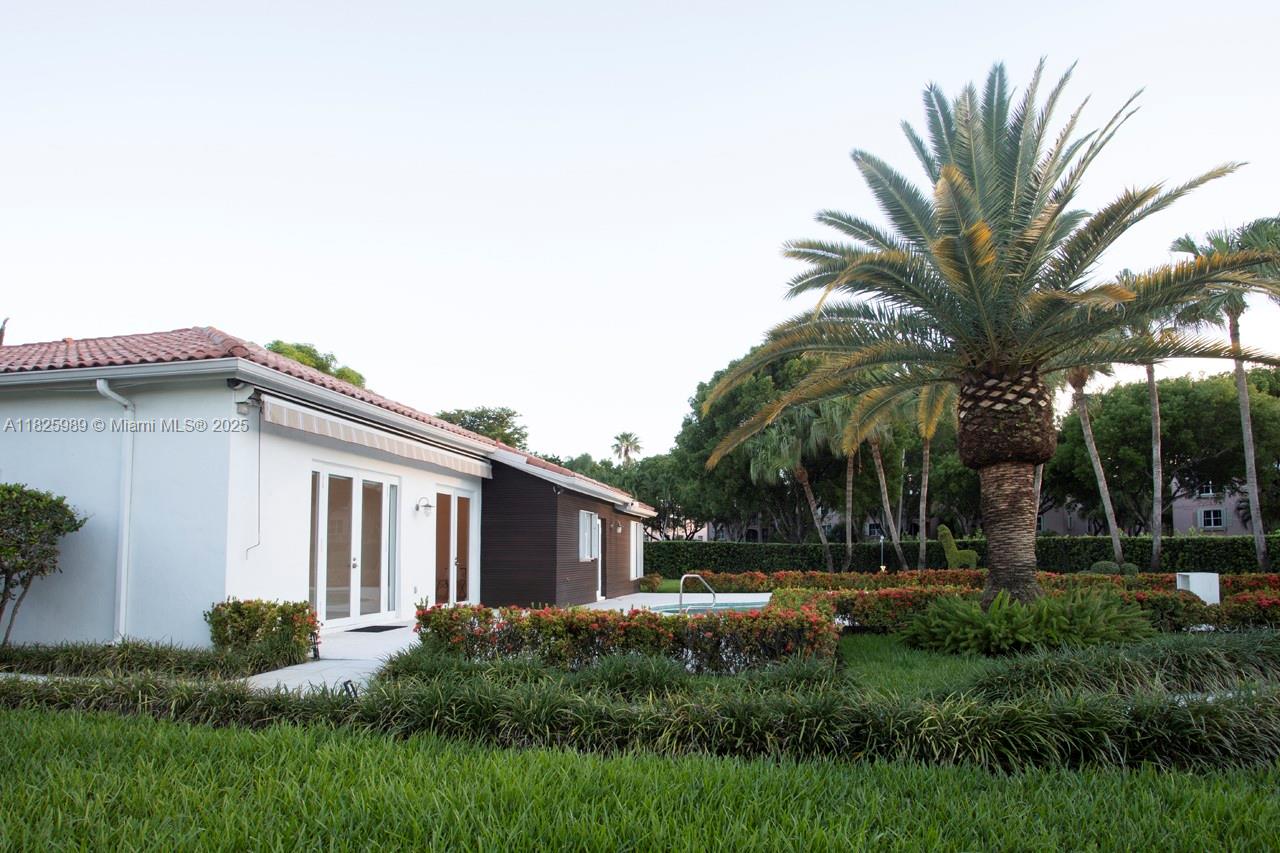 Unique opportunity to rent the home of your dreams in the prestigious Doral Isles! This fully remodeled property sits on a spacious corner lot and features one of the most impressive backyards in the community. Enjoy an outdoor paradise with a summer kitchen, custom pizza oven, full bathroom, heated pool, and an oversized deck and dock perfect for relaxing or entertaining family and friends.
Live in one of the most exclusive communities in Doral with resort-style amenities: clubhouse, pools, gym, tennis courts, soccer fields, basketball, restaurant, beach area, and more. Don’t miss out — homes like this are rarely available!