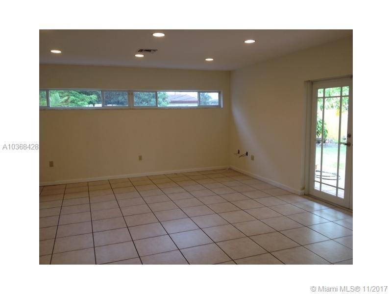 HIALEAH ESTATES - Residential Lease