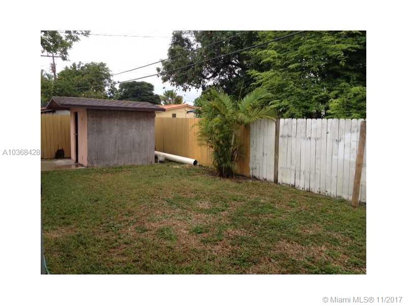 HIALEAH ESTATES - Residential Lease