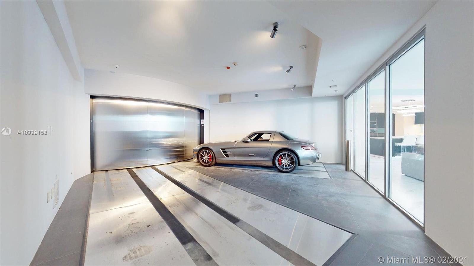 18555 COLLINS AVENUE COND - Residential