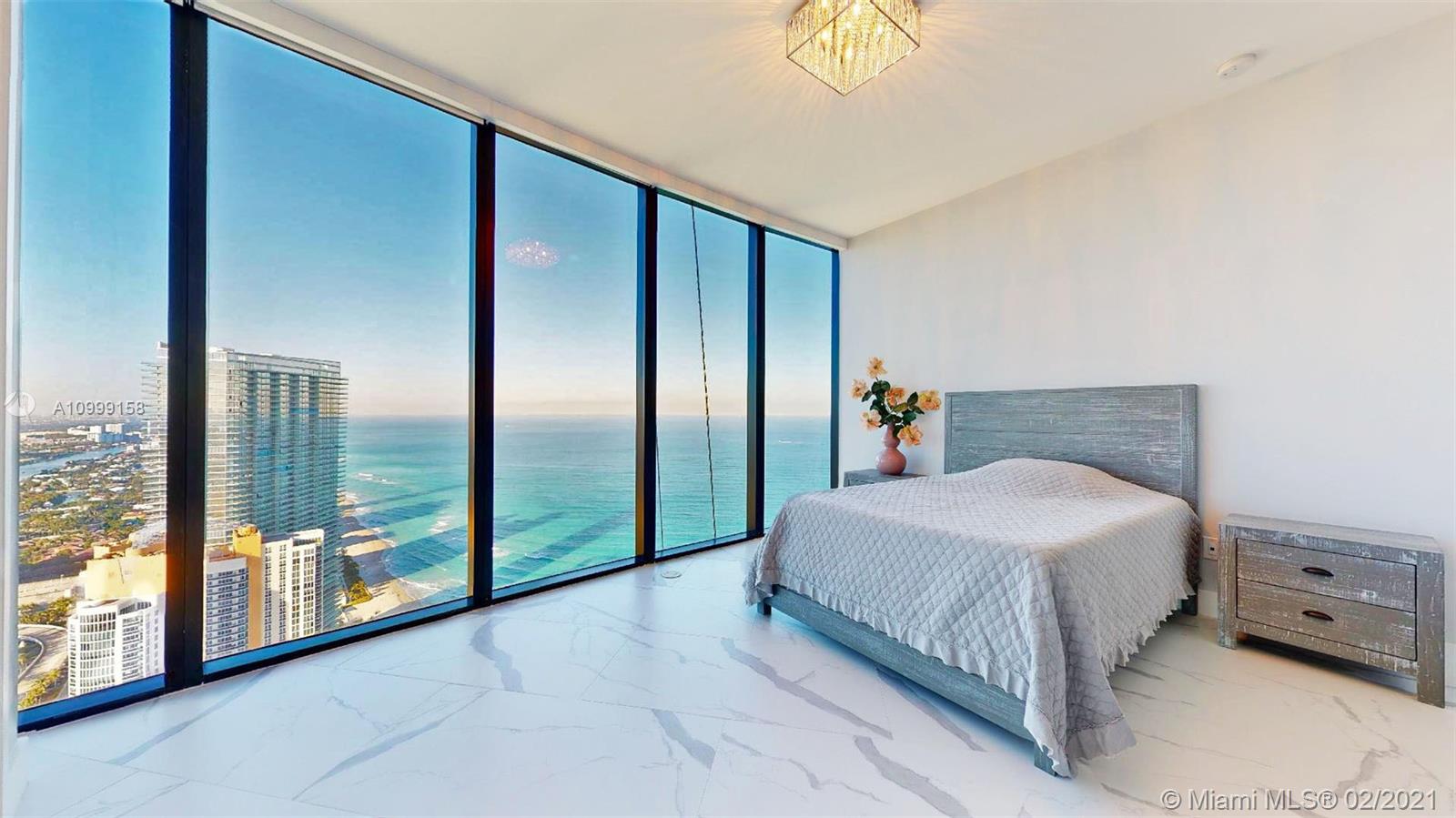 18555 COLLINS AVENUE COND - Residential