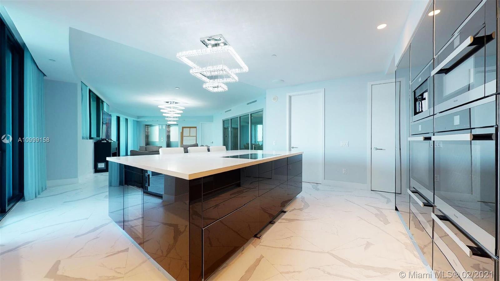 18555 COLLINS AVENUE COND - Residential