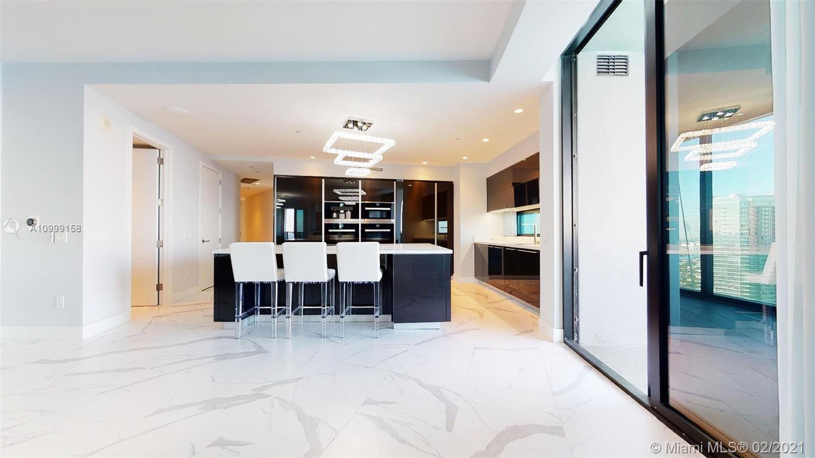 18555 COLLINS AVENUE COND - Residential