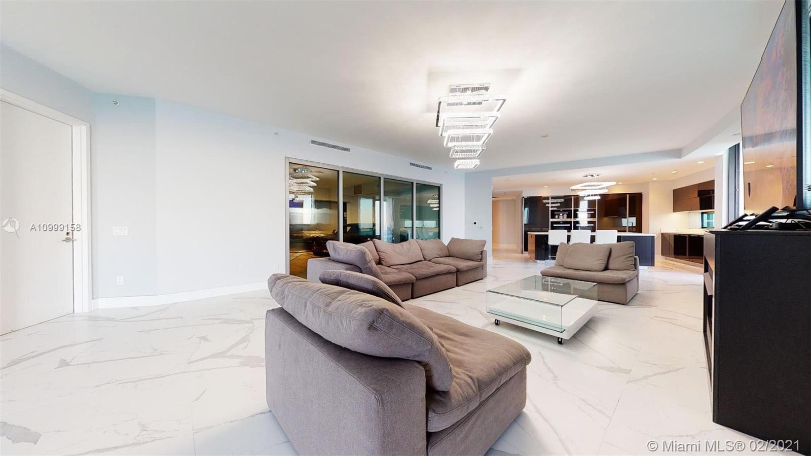 18555 COLLINS AVENUE COND - Residential