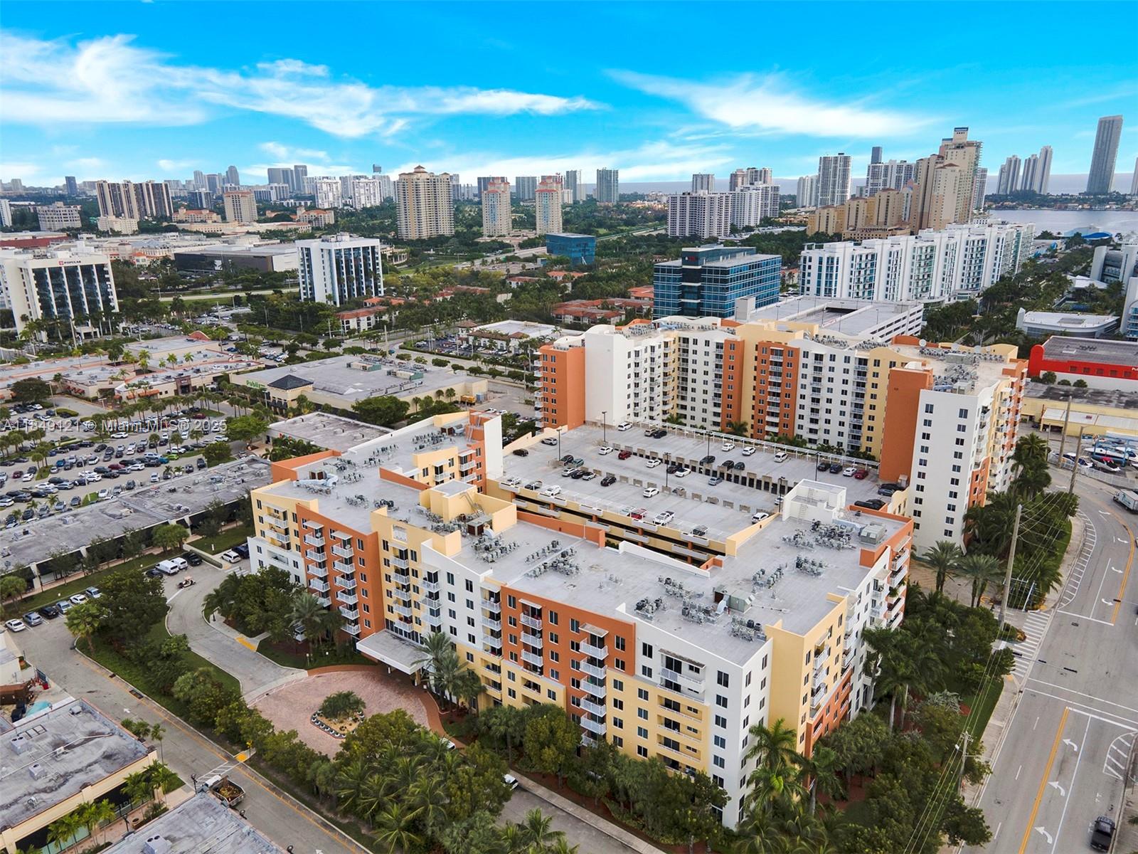 VENTURE AT AVENTURA WEST - Residential
