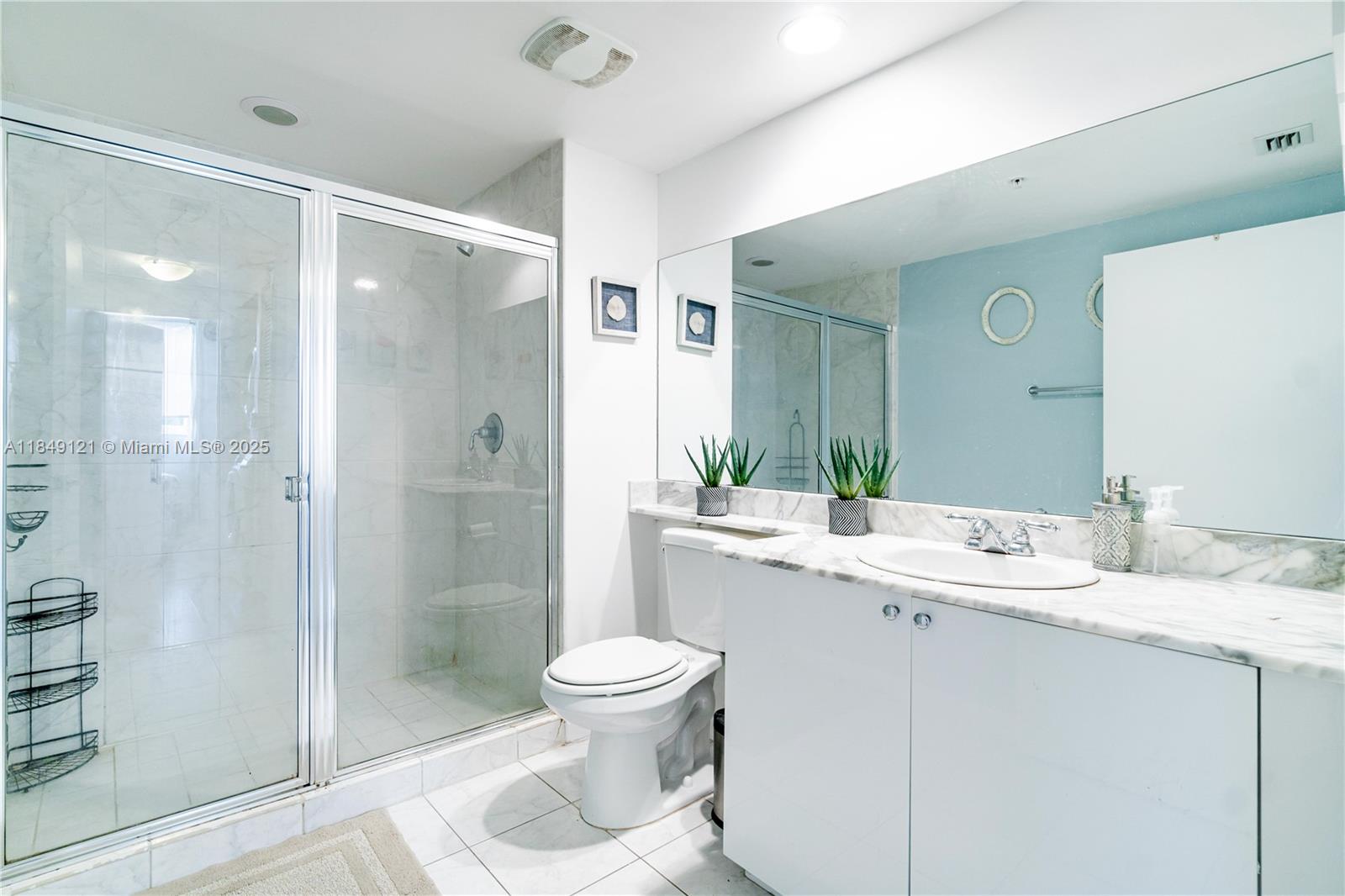 VENTURE AT AVENTURA WEST - Residential