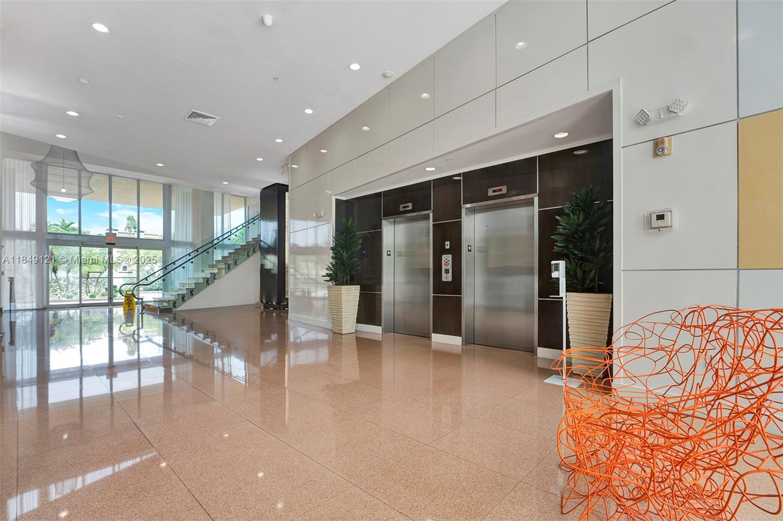 VENTURE AT AVENTURA WEST - Residential