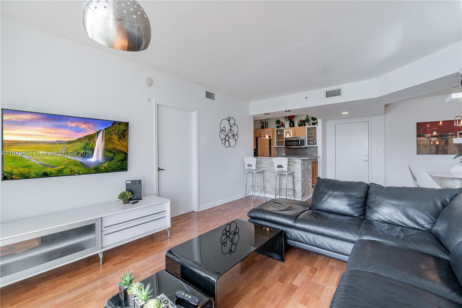 VENTURE AT AVENTURA WEST - Residential