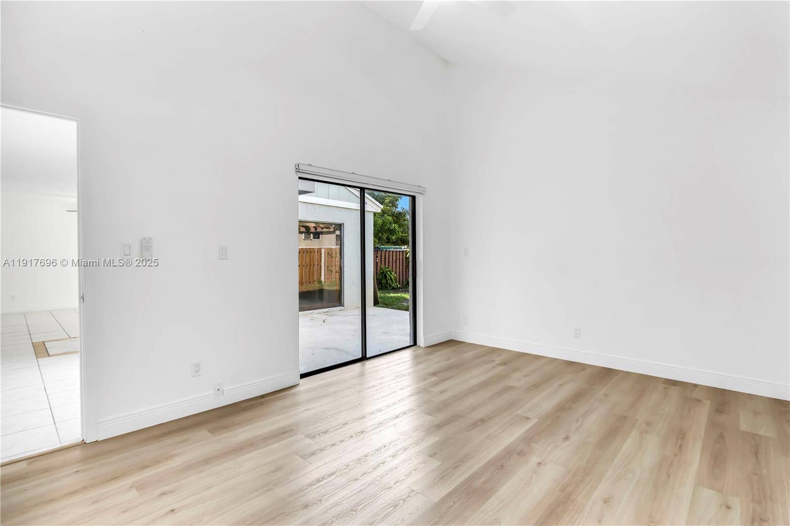 LAGO WEST CLUSTER HOMES P - Residential Lease