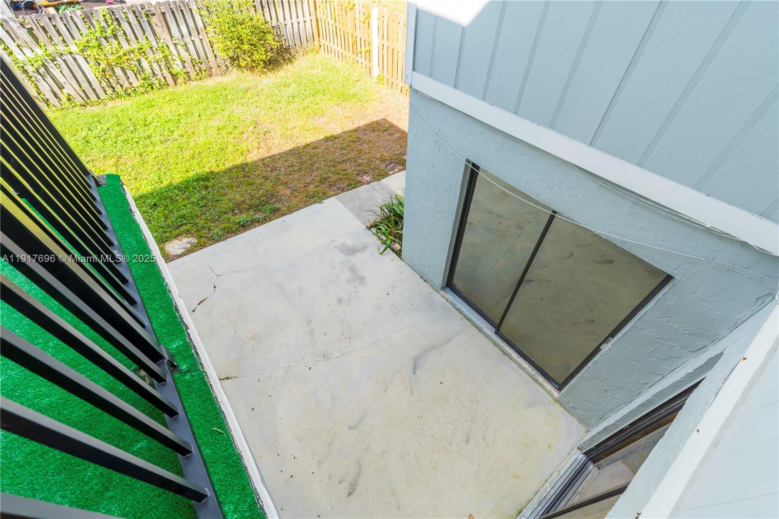 LAGO WEST CLUSTER HOMES P - Residential Lease