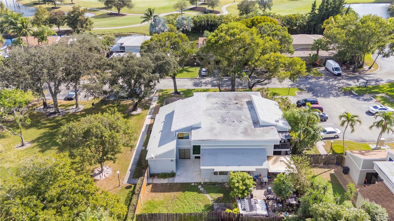 LAGO WEST CLUSTER HOMES P - Residential Lease