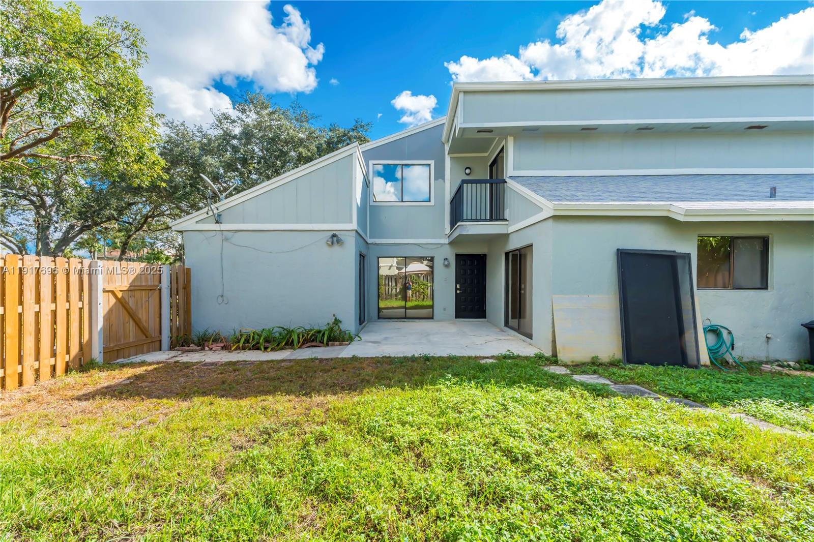 LAGO WEST CLUSTER HOMES P - Residential Lease