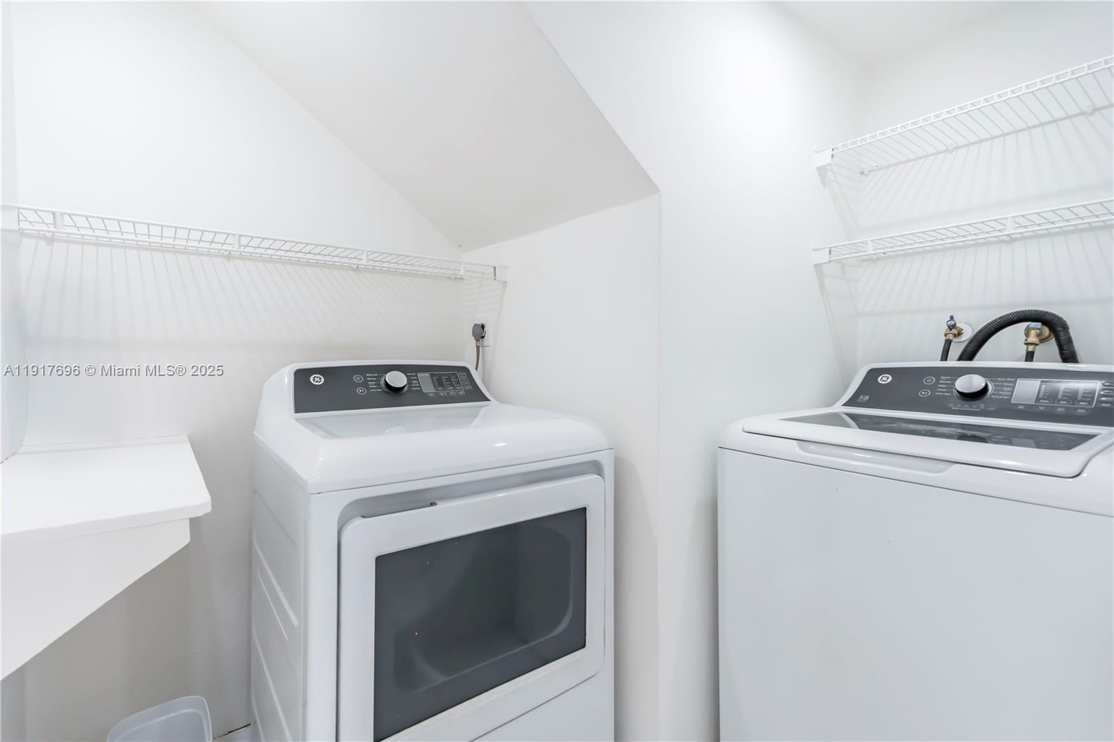 LAGO WEST CLUSTER HOMES P - Residential Lease