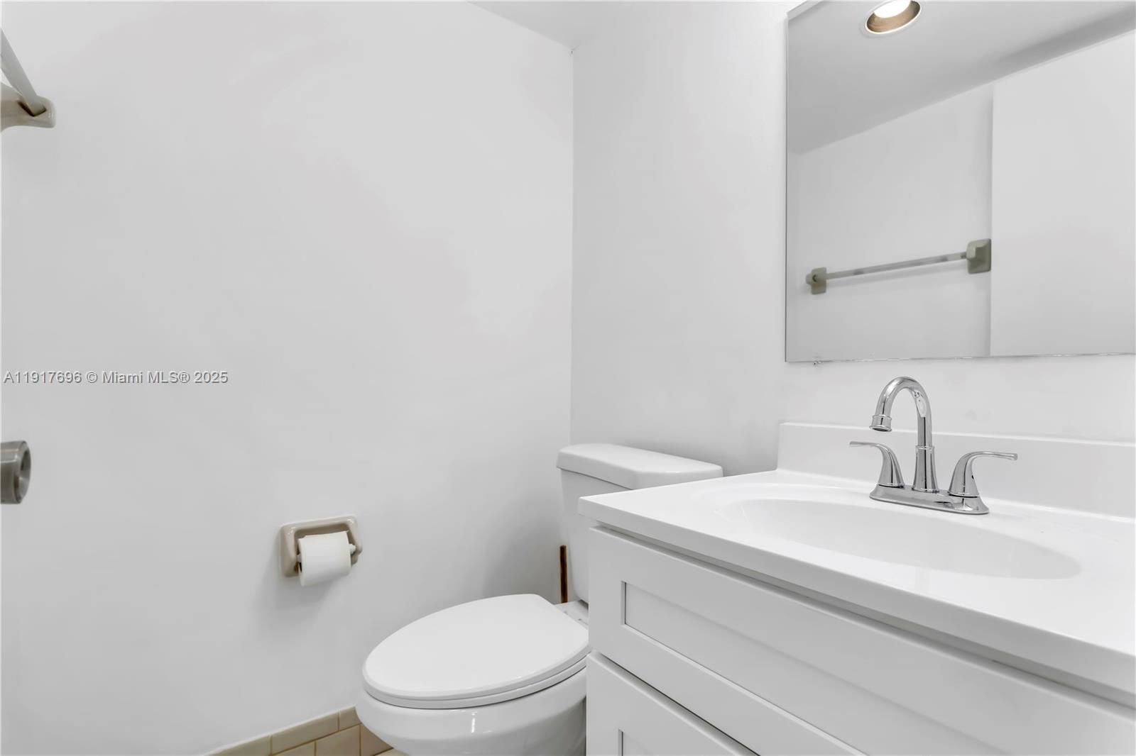 LAGO WEST CLUSTER HOMES P - Residential Lease