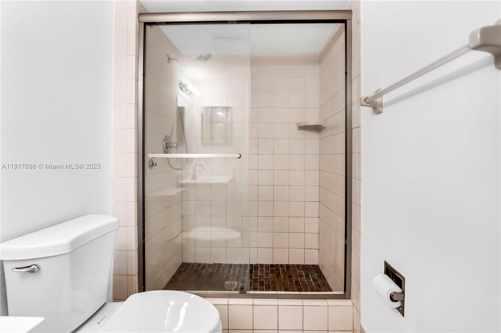 LAGO WEST CLUSTER HOMES P - Residential Lease