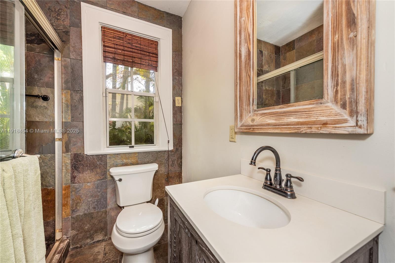 CORAL GABLES GRANADA SEC - Residential