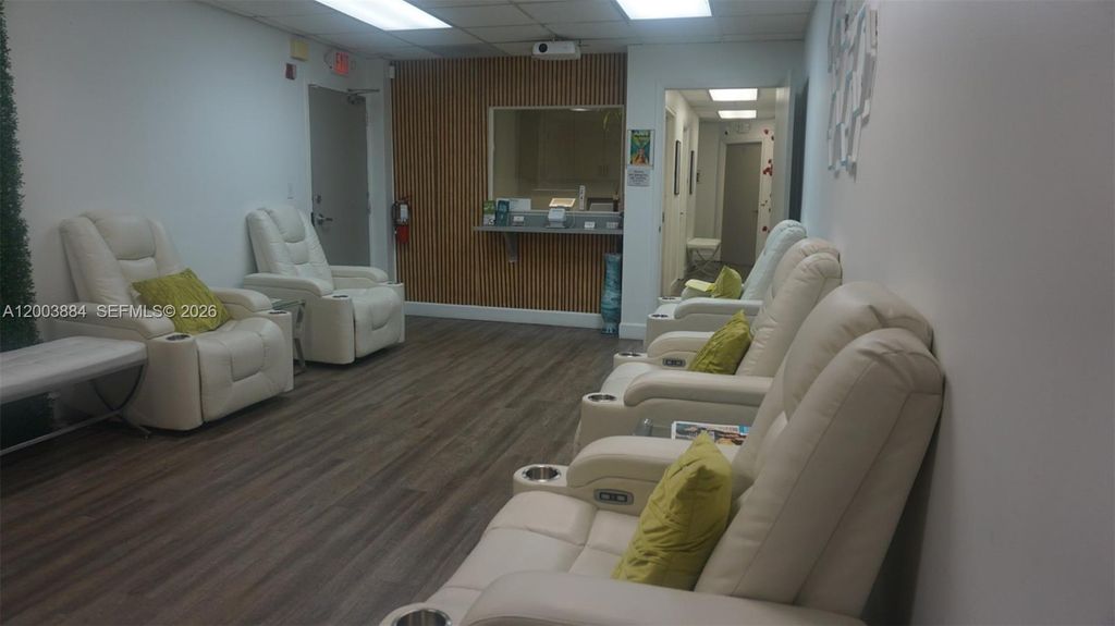 Photo of 1250 E Hallandale Beach Blvd, Hallandale Beach, FL 33009 (MLS # A12003884)