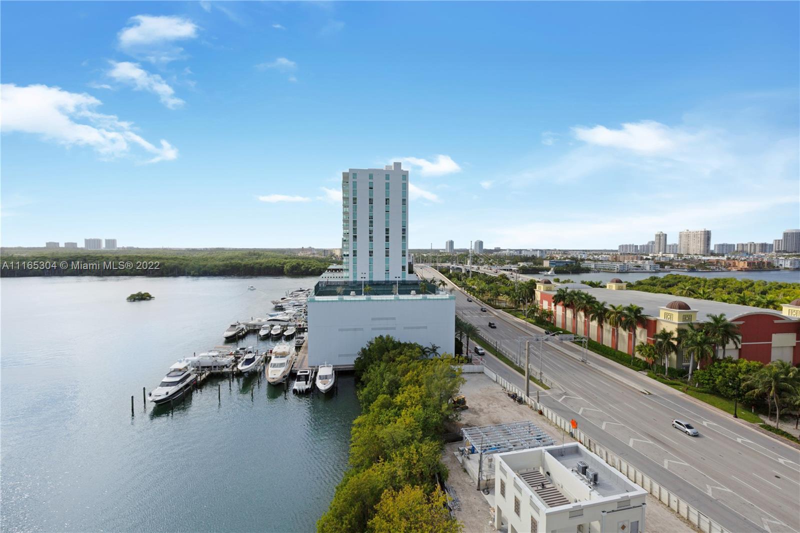 PARQUE TOWERS CONDO - Residential Lease