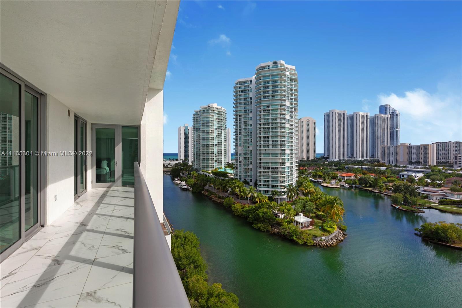 PARQUE TOWERS CONDO - Residential Lease