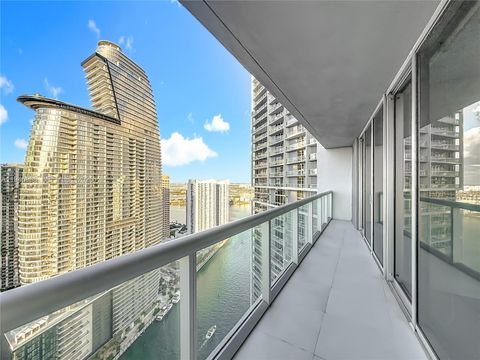 475 Brickell Ave 4215 Miami FL 33131
