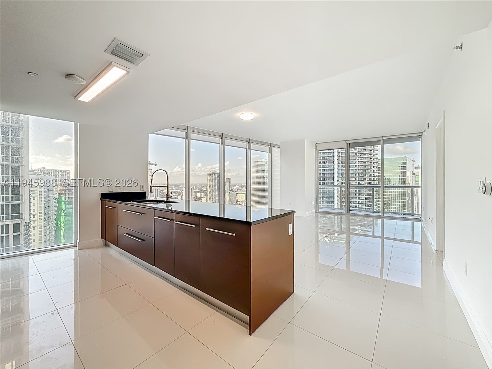 475 Brickell Ave 4215