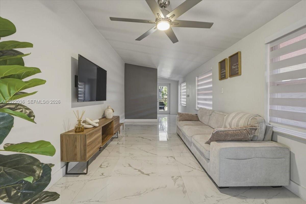 ULELAH - Residential