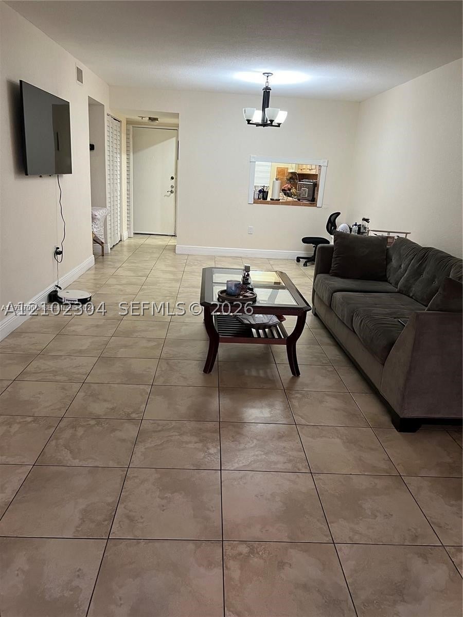 8875 Fontainebleau Blvd 203