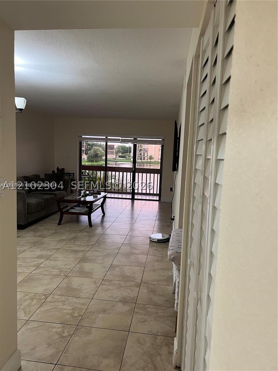 8875 Fontainebleau Blvd 203