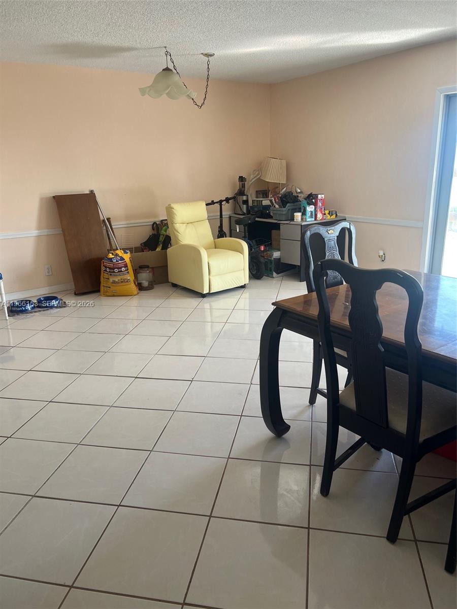 FOUR WINDS CONDO - Residential