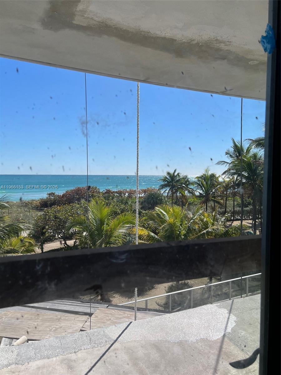 9225 Collins Ave 302