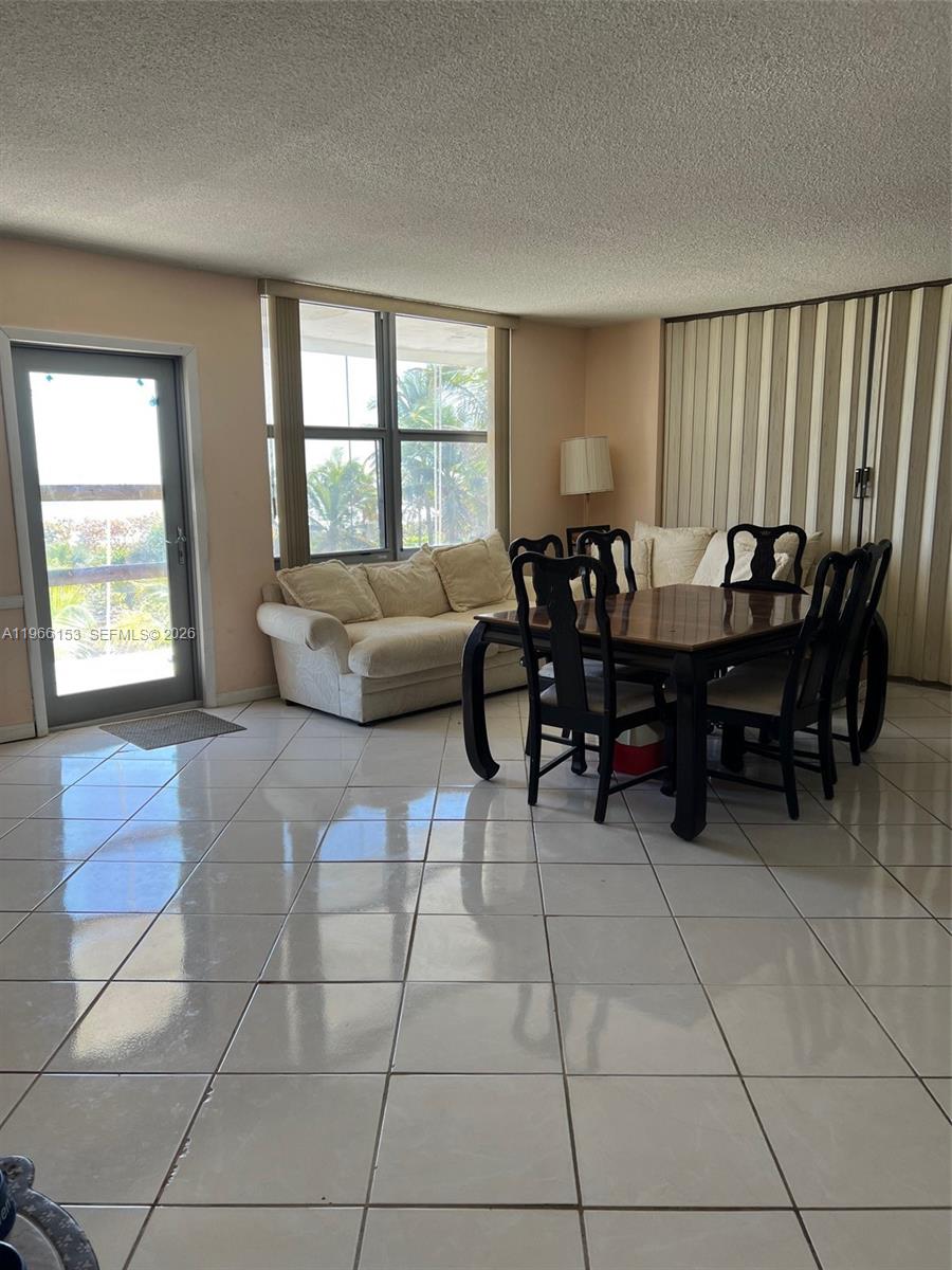 9225 Collins Ave 302