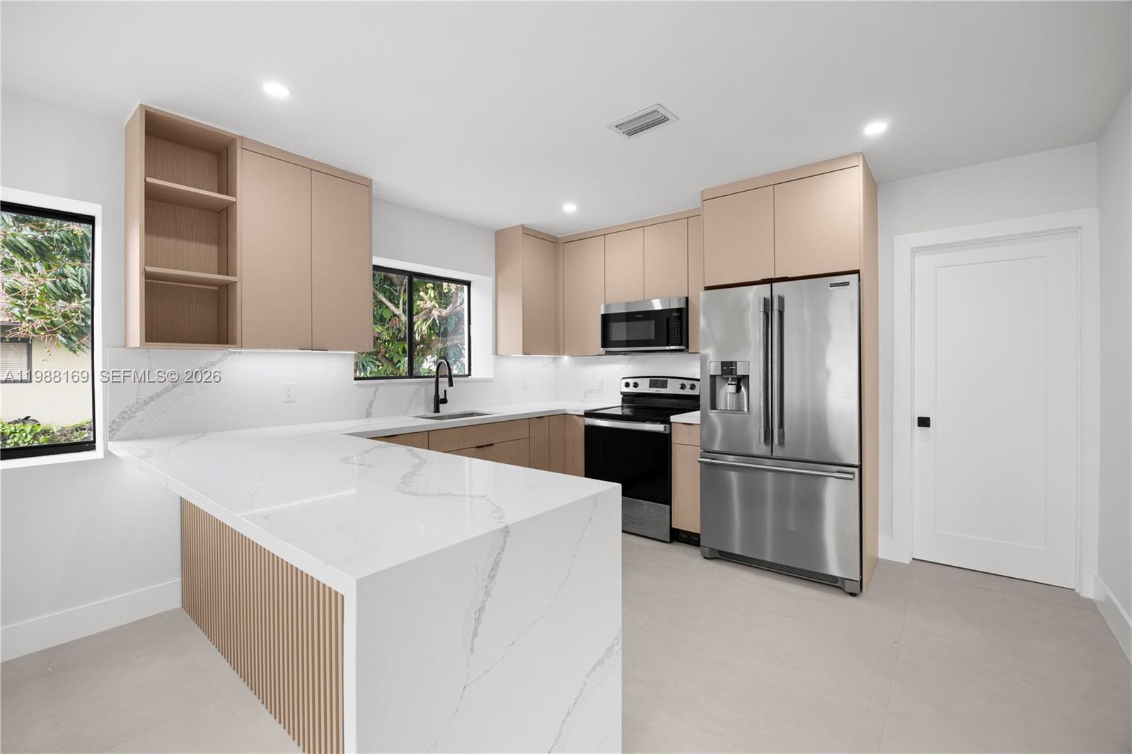 BELLCAMP MANOR - Residential Income