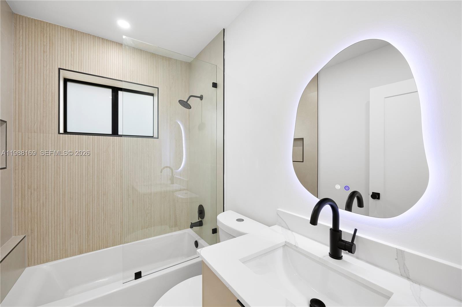 BELLCAMP MANOR - Residential Income