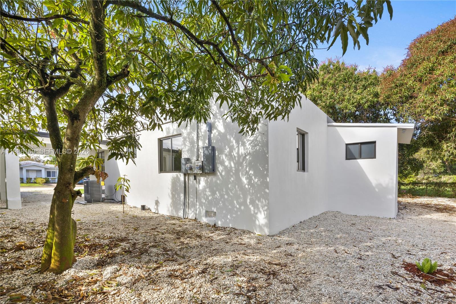 BELLCAMP MANOR - Residential Income