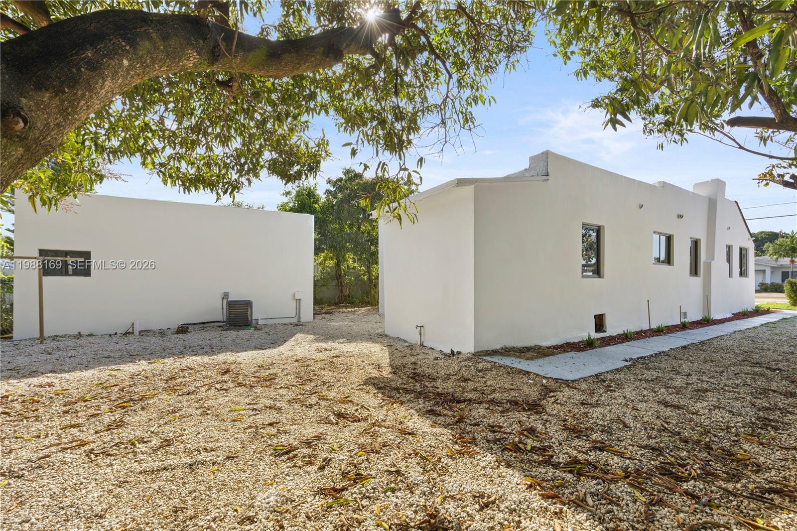 BELLCAMP MANOR - Residential Income