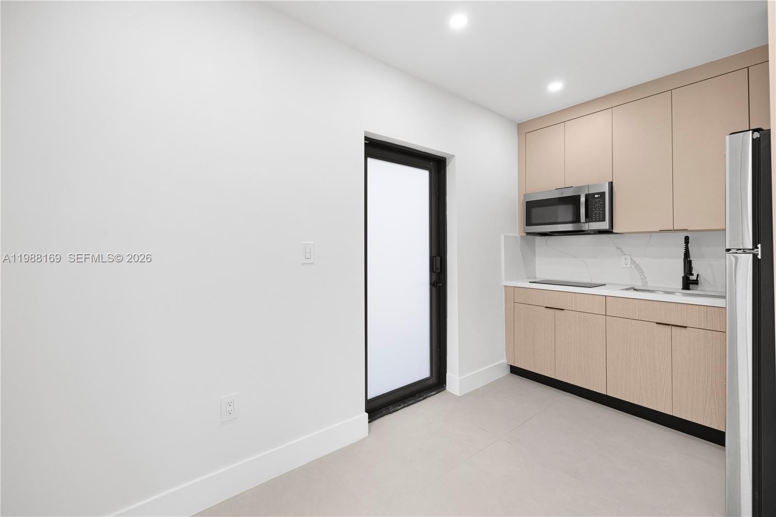 BELLCAMP MANOR - Residential Income