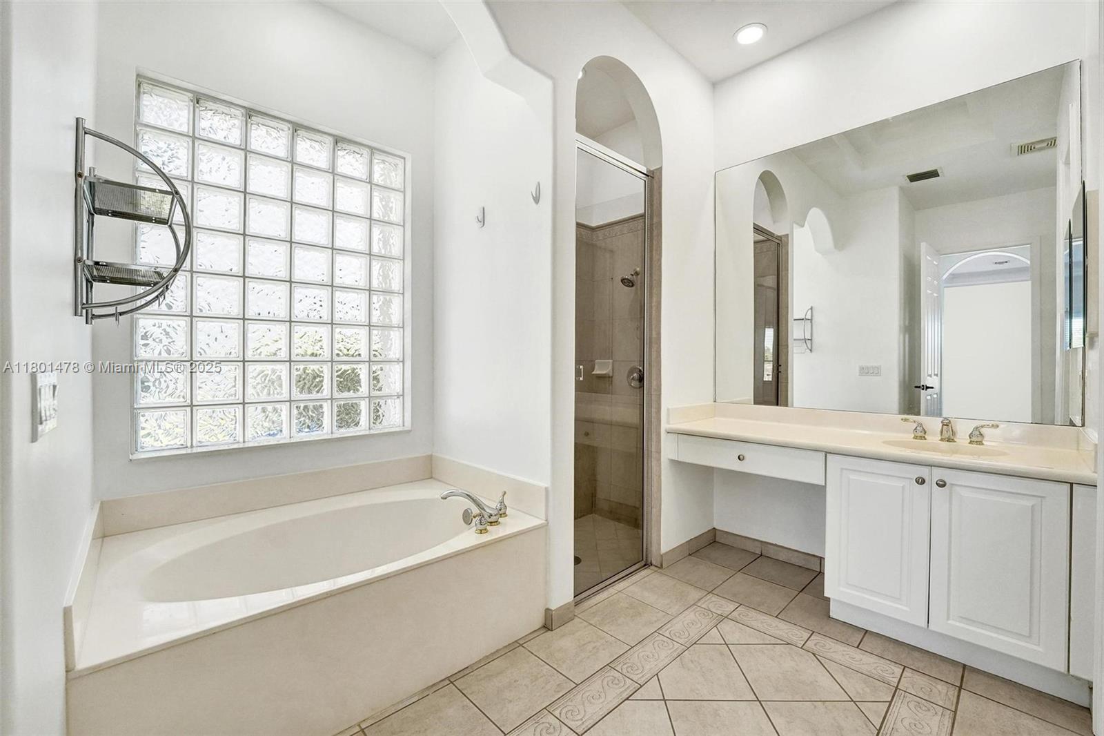 SUNSET LAKES GRAND ISLE - Residential Lease