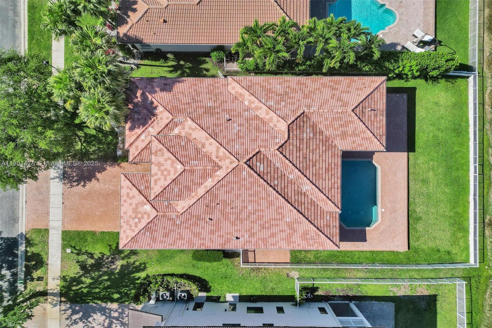 3360 SW 195th Ter